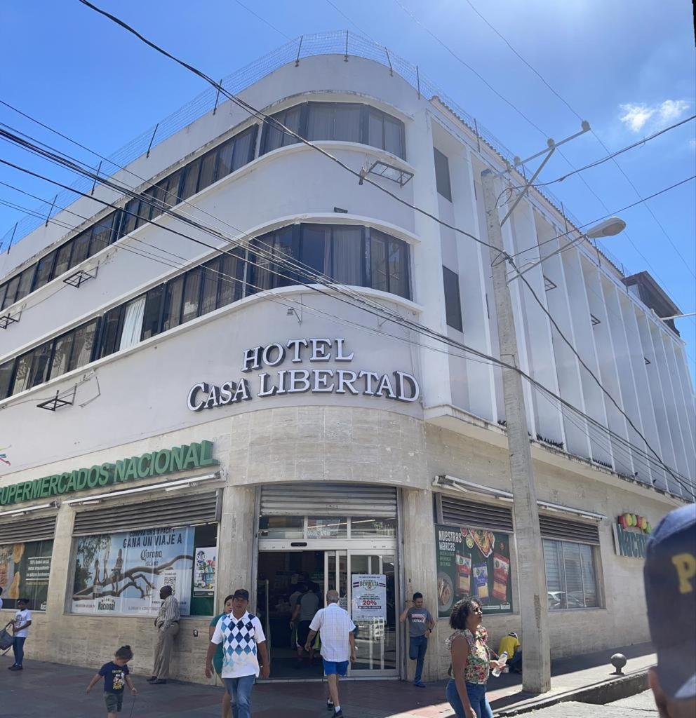Hotel Libertad At Historic Main Street Santo Domingo Bagian luar foto