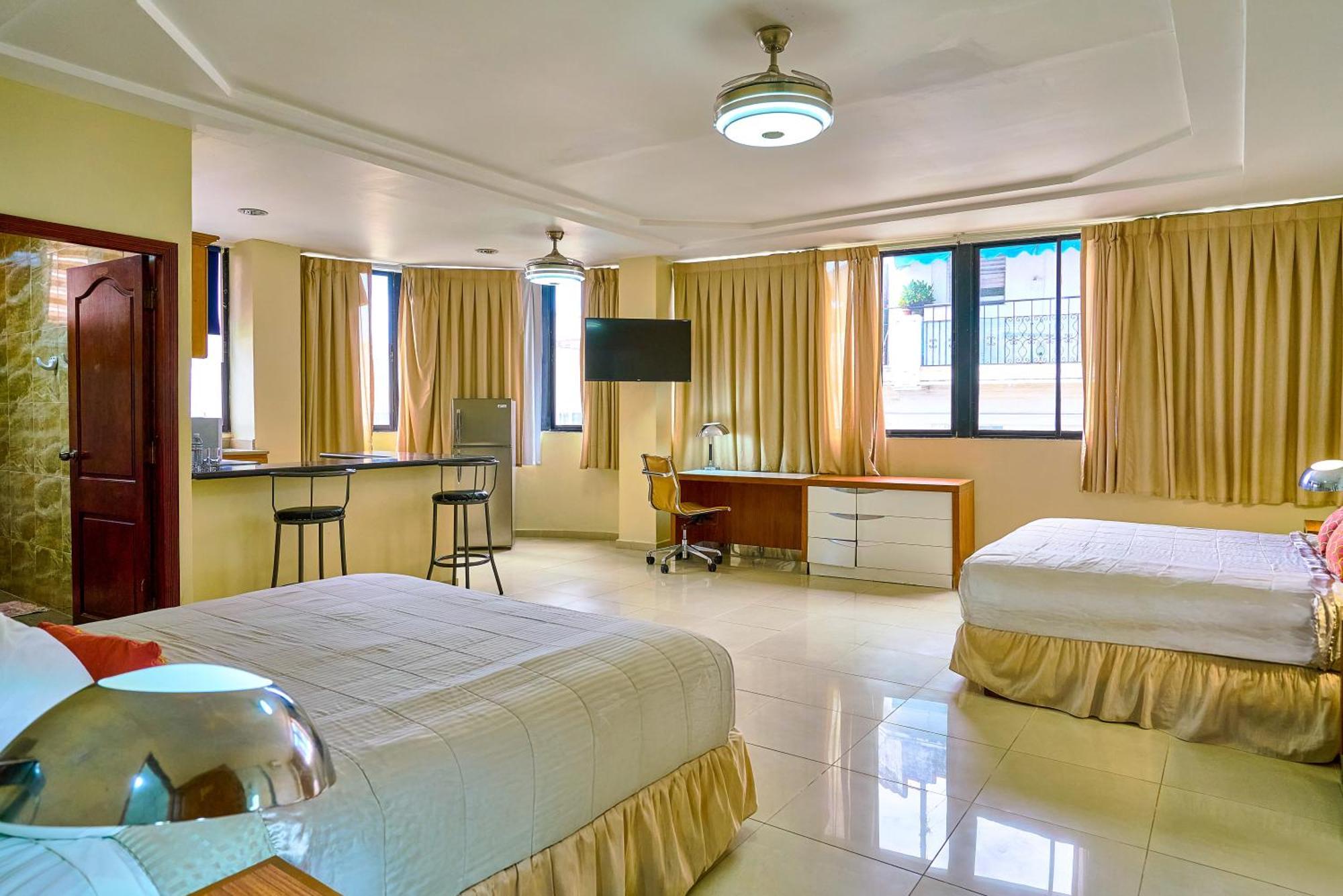 Hotel Libertad At Historic Main Street Santo Domingo Bagian luar foto