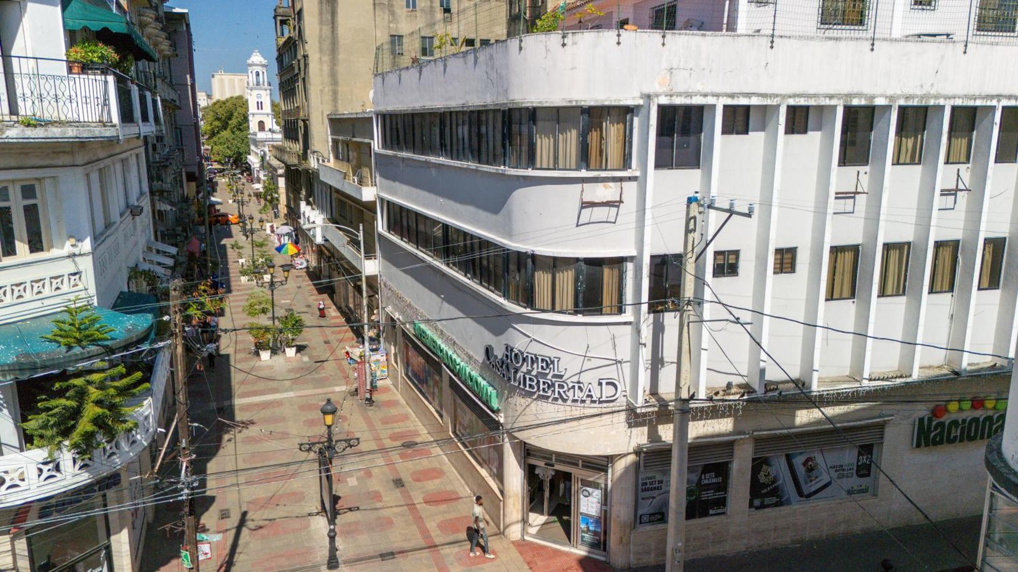 Hotel Libertad At Historic Main Street Santo Domingo Bagian luar foto