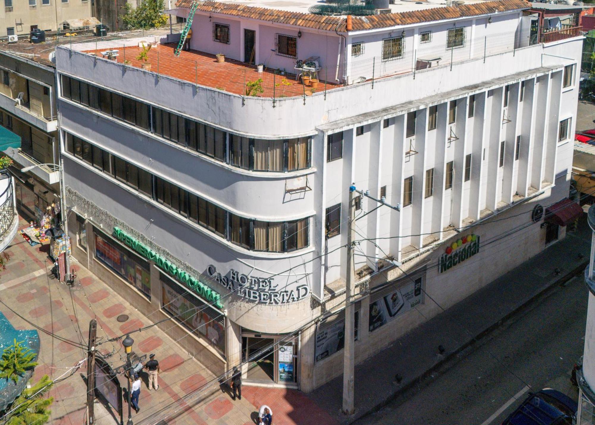 Hotel Libertad At Historic Main Street Santo Domingo Bagian luar foto